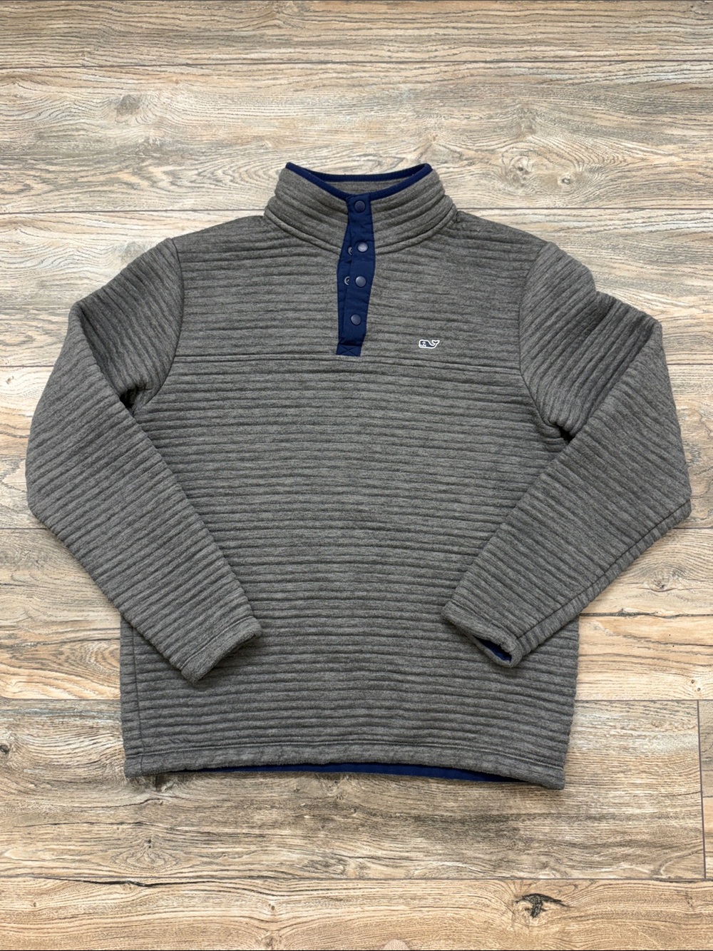 Vineyard Vines Heather Gray Quilted Mock-Neck Pullover with Navy Trim